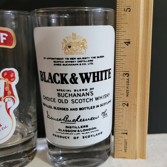 Vintage Set of 4 Whiskey Vodka Rum Gin Label Short Barware se - Picture 4 of 6